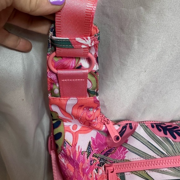 Vera Bradley rainforest print recycled material
Sling bag - Picture 8 of 13
